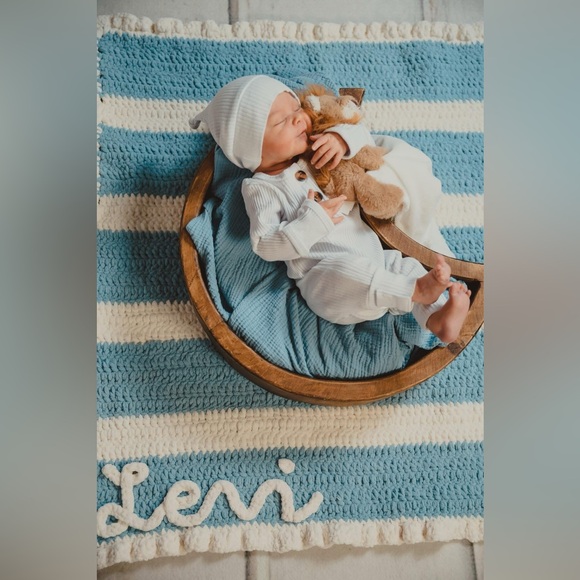 Meet your Posher, Tara - Picture 8 of 10